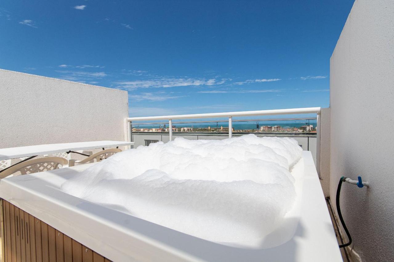 Beach Townhouses #C06 - Com Jacuzzi Por Carpediem Акірас Екстер'єр фото